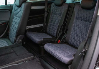 Подержанный автомобиль Opel Zafira Compactvan 2013 года (12 фото)