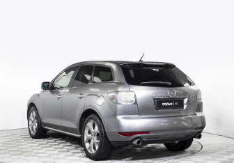 Подержанный автомобиль Mazda CX-7 2010 года (7 фото)