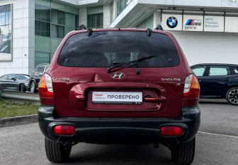Подержанный автомобиль Hyundai Santa Fe 2003 года (6 фото)