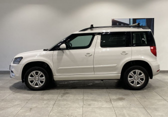 Подержанный автомобиль Skoda Yeti 2014 года (8 фото)