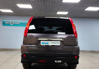 Подержанный автомобиль Nissan X-Trail 2007 года (6 фото)