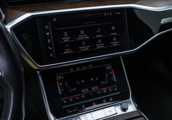 Подержанный автомобиль Audi A6 Sedan 2019 года (15 фото)