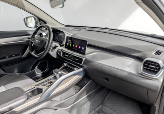 Подержанный автомобиль Geely Coolray 2023 года (11 фото)