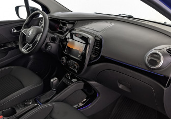Подержанный автомобиль Renault Kaptur 2021 года (13 фото)