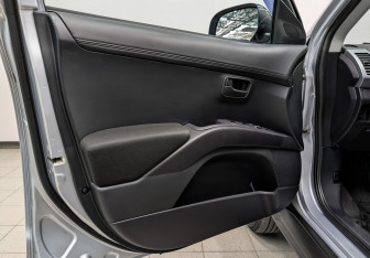 Подержанный автомобиль Mitsubishi Outlander 2011 года (19 фото)