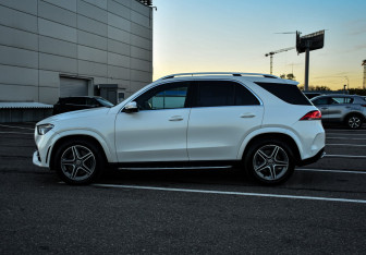 Подержанный автомобиль Mercedes-Benz GLE 2019 года (8 фото)