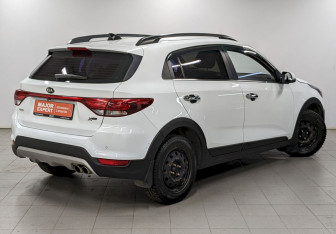 Подержанный автомобиль Kia Rio Hatchback 2017 года (5 фото)