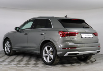 Подержанный автомобиль Audi Q3 2021 года (7 фото)