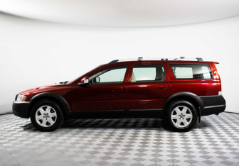 Подержанный автомобиль Volvo XC70 2007 года (8 фото)