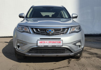 Подержанный автомобиль Geely Atlas 2021 года (2 фото)