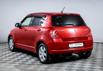 Подержанный автомобиль Suzuki Swift Hatchback 2008 года (7 фото)