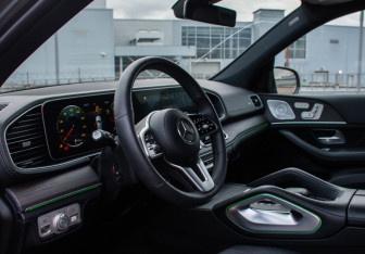 Подержанный автомобиль Mercedes-Benz GLE 2020 года (9 фото)