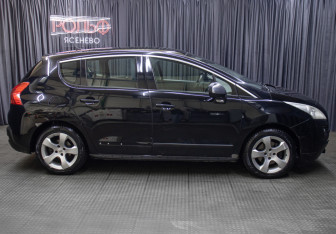 Подержанный автомобиль Peugeot 3008 2011 года (4 фото)