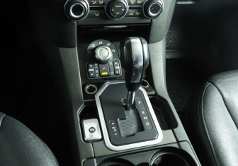Подержанный автомобиль Land Rover Discovery 2012 года (17 фото)