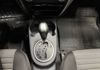 Подержанный автомобиль Suzuki SX4 Hatchback 2010 года (17 фото)