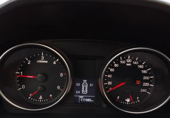 Подержанный автомобиль Haval H6 2016 года (12 фото)