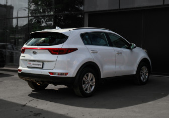 Подержанный автомобиль Kia Sportage 2018 года (4 фото)
