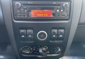 Подержанный автомобиль LADA (ВАЗ) Largus Wagon 2013 года (14 фото)