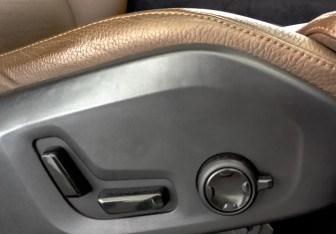 Подержанный автомобиль Volvo XC90 2019 года (29 фото)