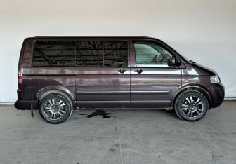 Подержанный автомобиль Volkswagen Multivan 2007 года (7 фото)