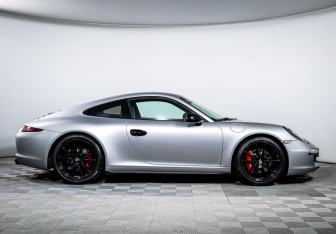 Подержанный автомобиль Porsche 911 Coupe 2013 года (4 фото)