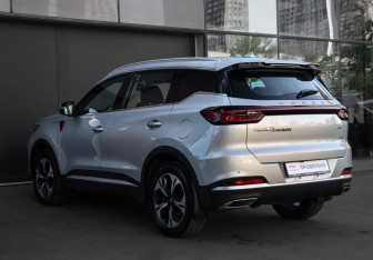 Подержанный автомобиль Chery Tiggo 7 Pro Max 2023 года (7 фото)