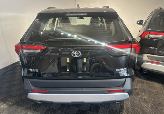 Новый Toyota RAV4 2025 (7 фото)