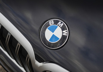 Подержанный автомобиль BMW X7 2022 года (2 фото)