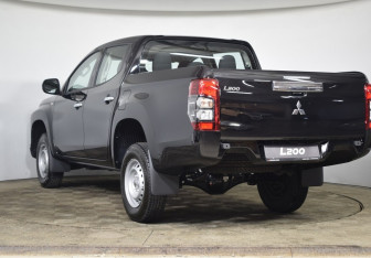 Новый Mitsubishi L200 2024 (5 фото)