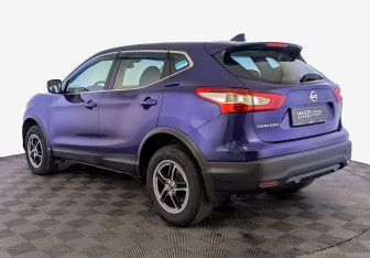Подержанный автомобиль Nissan Qashqai 2018 года (7 фото)
