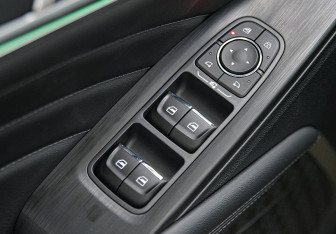 Подержанный автомобиль Haval F7x 2025 года (14 фото)