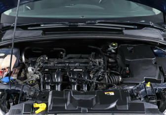 Подержанный автомобиль Ford Focus Hatchback 2016 года (7 фото)