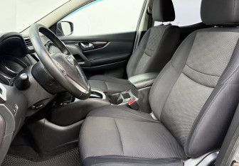 Подержанный автомобиль Nissan Qashqai 2018 года (10 фото)