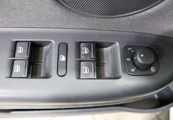 Подержанный автомобиль Volkswagen Golf Plus 2013 года (11 фото)