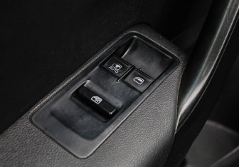 Подержанный автомобиль Volkswagen Polo Sedan 2012 года (14 фото)
