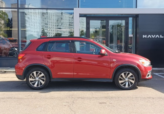 Подержанный автомобиль Mitsubishi ASX 2018 года (4 фото)