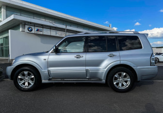 Подержанный автомобиль Mitsubishi Pajero 2006 года (7 фото)