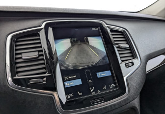 Подержанный автомобиль Volvo XC90 2018 года (25 фото)