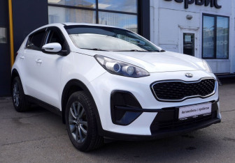 Подержанный автомобиль Kia Sportage 2019 года (3 фото)