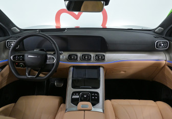 Подержанный автомобиль Jaecoo J8 2024 года (8 фото)