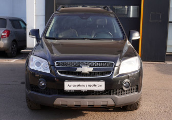 Подержанный автомобиль Chevrolet Captiva 2011 года (2 фото)