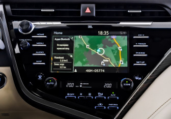 Подержанный автомобиль Toyota Camry Sedan 2021 года (15 фото)