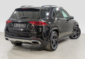Подержанный автомобиль Mercedes-Benz GLE 2022 года (5 фото)