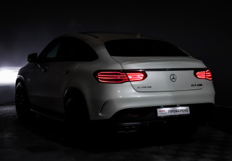 Подержанный автомобиль Mercedes-Benz GLE AMG 2017 года (20 фото)