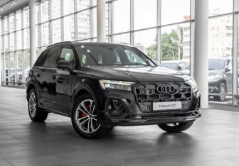 Новый Audi Q7 2025 (3 фото)