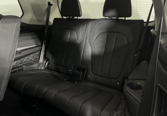Подержанный автомобиль BMW X7 2019 года (30 фото)
