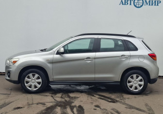 Подержанный автомобиль Mitsubishi ASX 2014 года (8 фото)