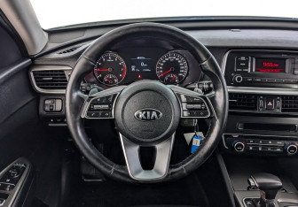 Подержанный автомобиль Kia Optima Sedan 2019 года (21 фото)