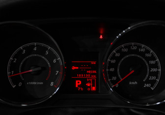 Подержанный автомобиль Citroen C4 Aircross 2012 года (11 фото)