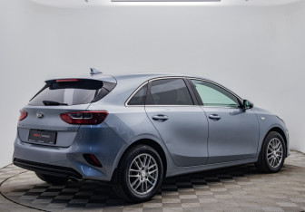 Подержанный автомобиль Kia Ceed Hatchback 2019 года (5 фото)
